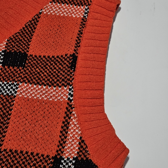 Say What Orange Plaid V Neck Crop Sweater Sleeveless Vest Size Xl NWT - Picture 11 of 12